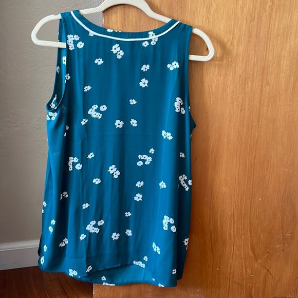 NWT LOFT top - Picture 1 of 5